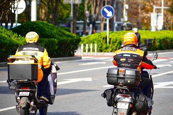 外卖大战巷战仍激烈,骑手正在回流美团