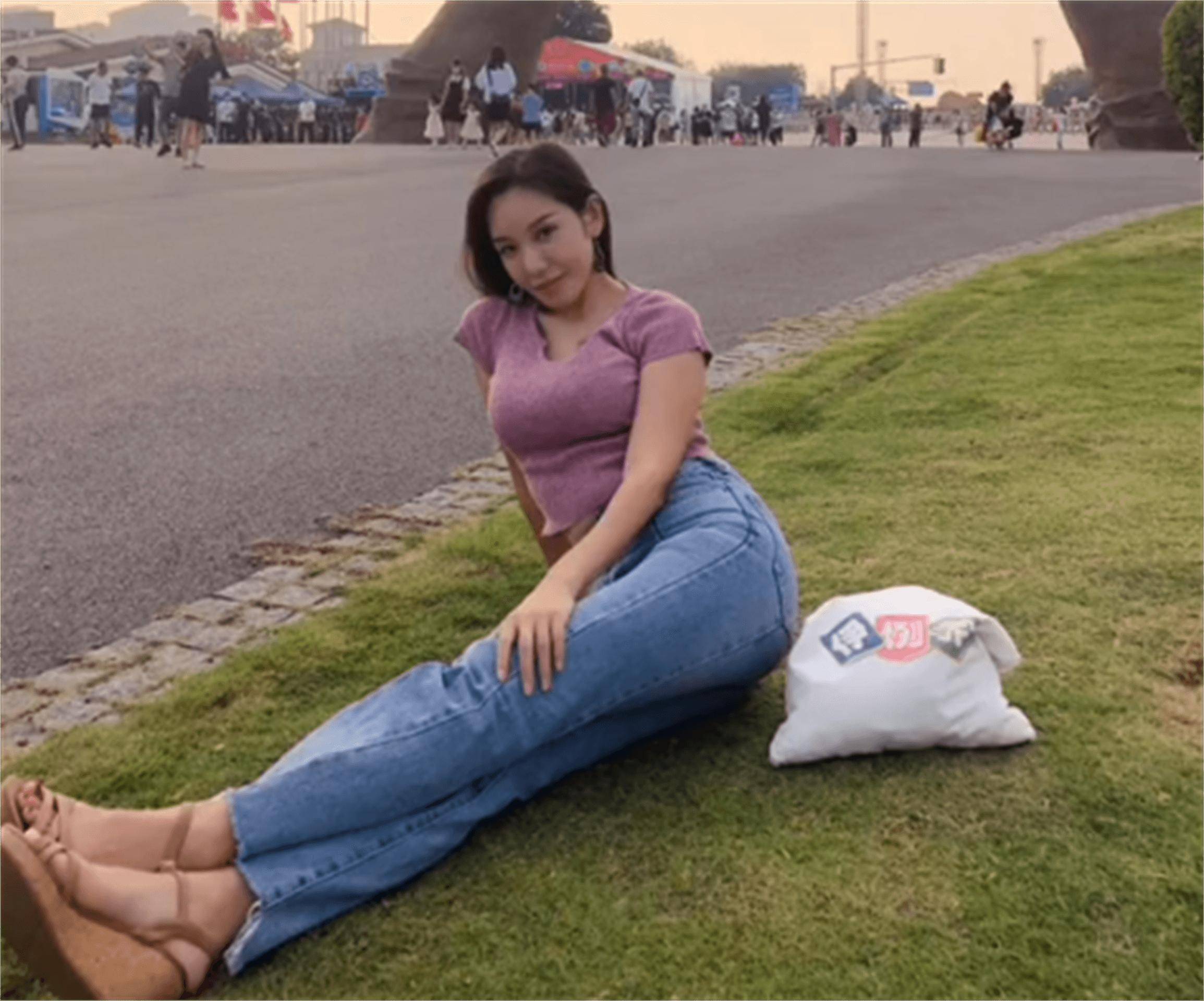 每日大赛-网红反差大赛视频(网络上的反差女) 每日大赛-网红反差大赛视频(网络上的反差女)