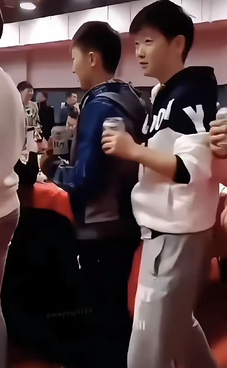 反差大赛怎么参加(反差表演)