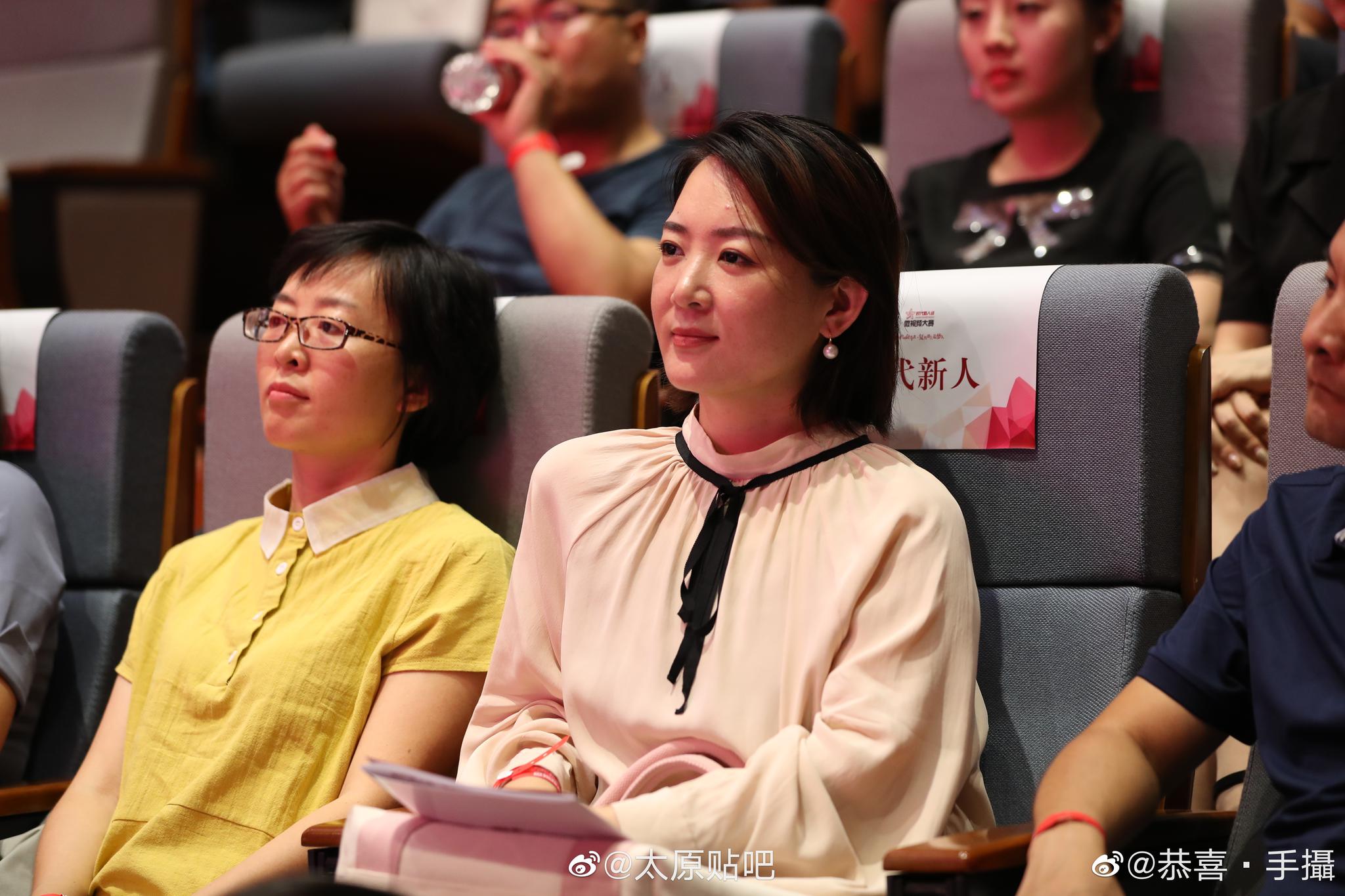 每日大赛反差大赛51期视频精选(每日大赛网红反差大赛投票与互动快速进入) 每日大赛反差大赛51期视频精选(每日大赛网红反差大赛投票与互动快速进入)