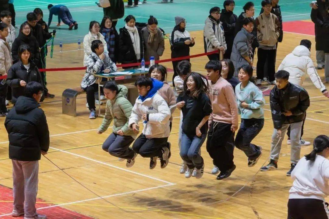 每日大赛校园大赛反差大赛主题(每日大赛校园大赛反差大赛首页)