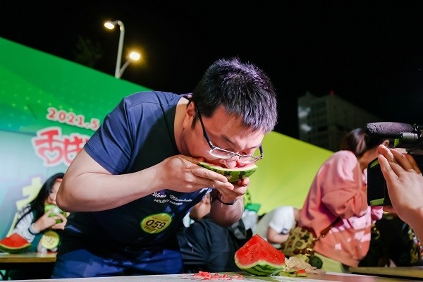 校园大赛吃瓜聚吃瓜爆料(校园吃瓜群) 校园大赛吃瓜聚吃瓜爆料(校园吃瓜群)